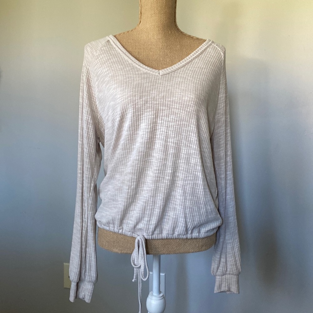 Sonoma v-neck cinch waist top